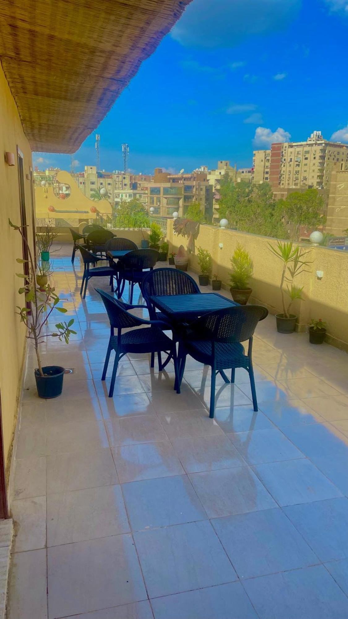Sami Holiday Inn - Pyramids View Rooftop Al Kawm al Akhdar Exteriör bild