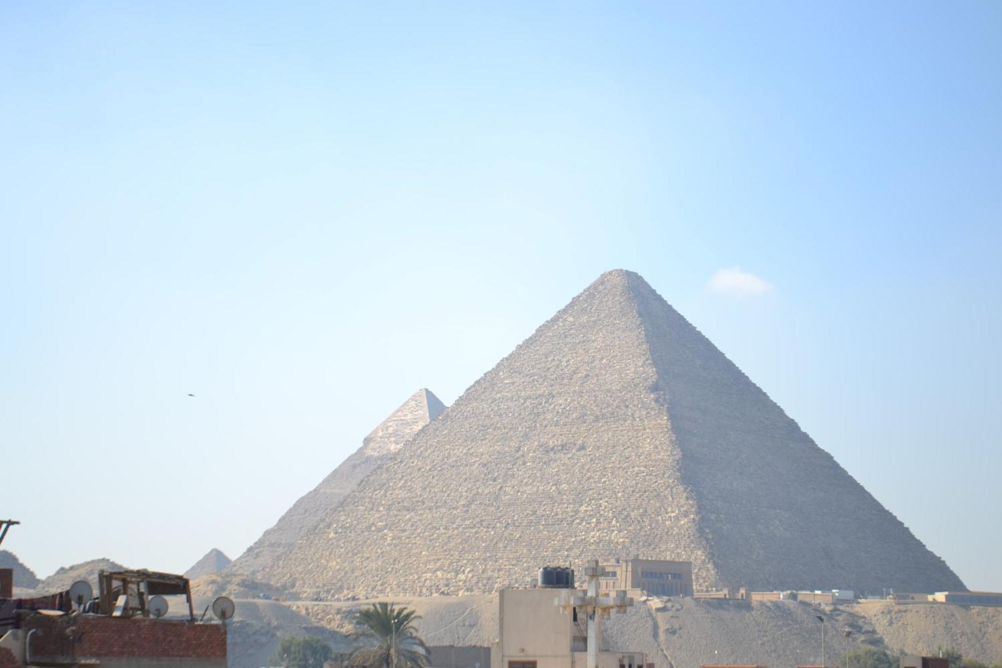 Sami Holiday Inn - Pyramids View Rooftop Al Kawm al Akhdar Exteriör bild